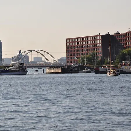 Eastendroom Oda ve Kahvaltı